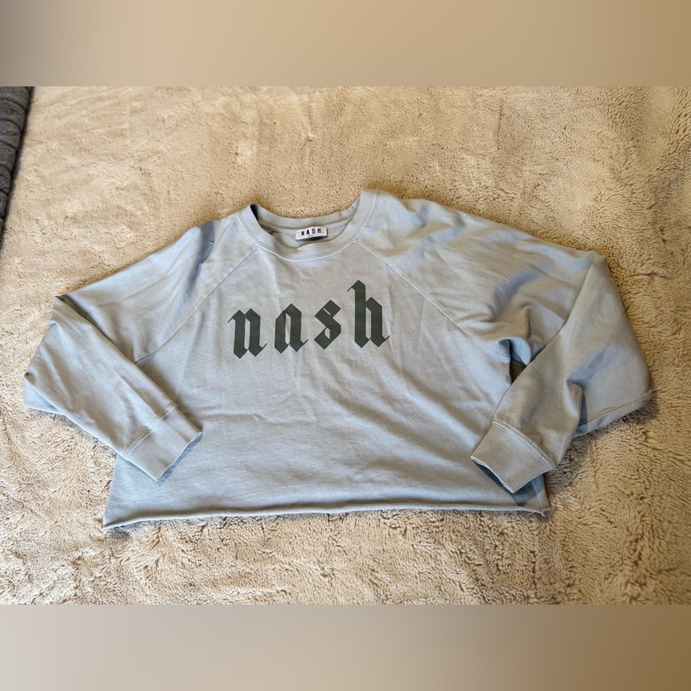 Nash collection cropped crewneck. Size small